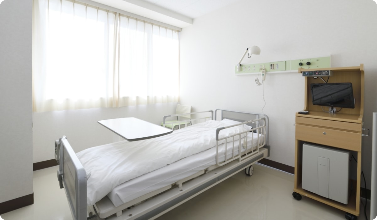 病 室