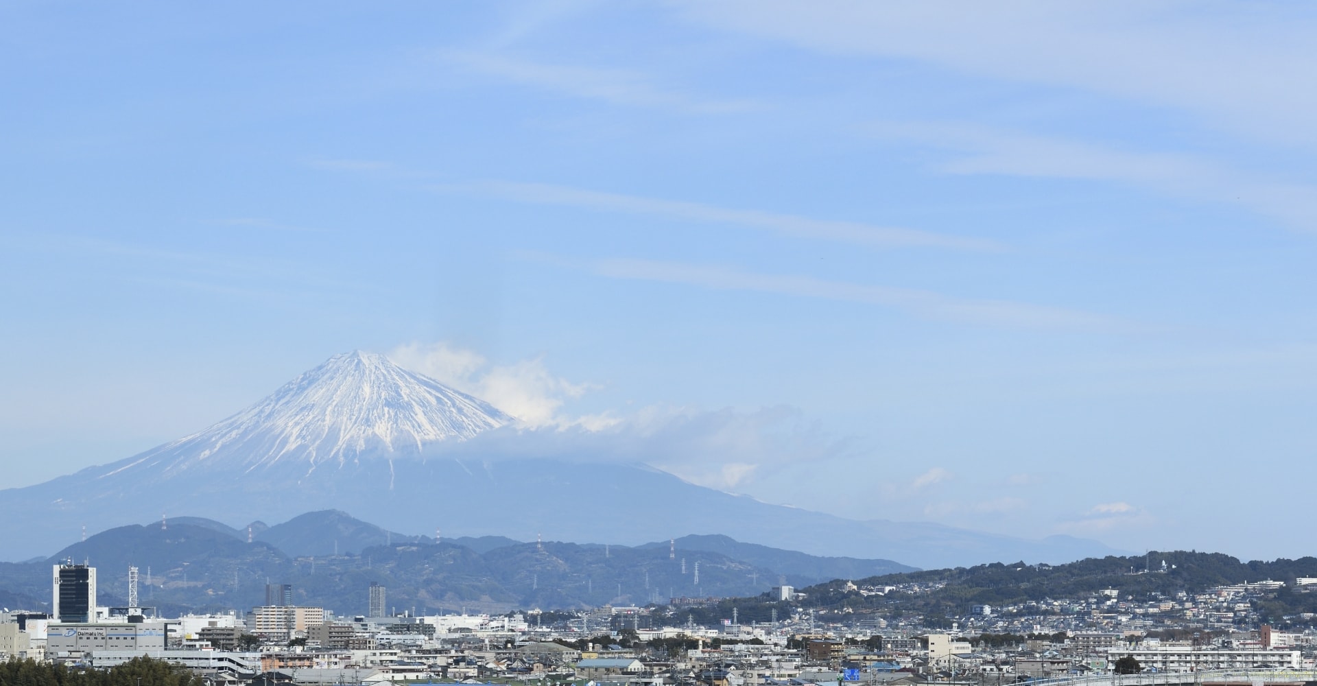 四季折々の景色が楽しめる開放感あるリハビリ環境